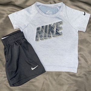 Nike boys matching set Size 18M
